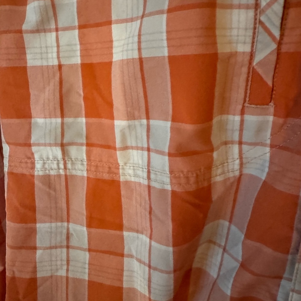 Patagonia Orange and White Plaid Short-Sleeve Button-Down Shirt - Picture 9 of 10